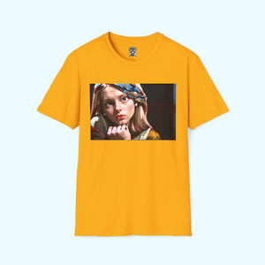 Alicia - Soft-Style Tee