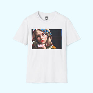 Alicia - Soft-Style Tee